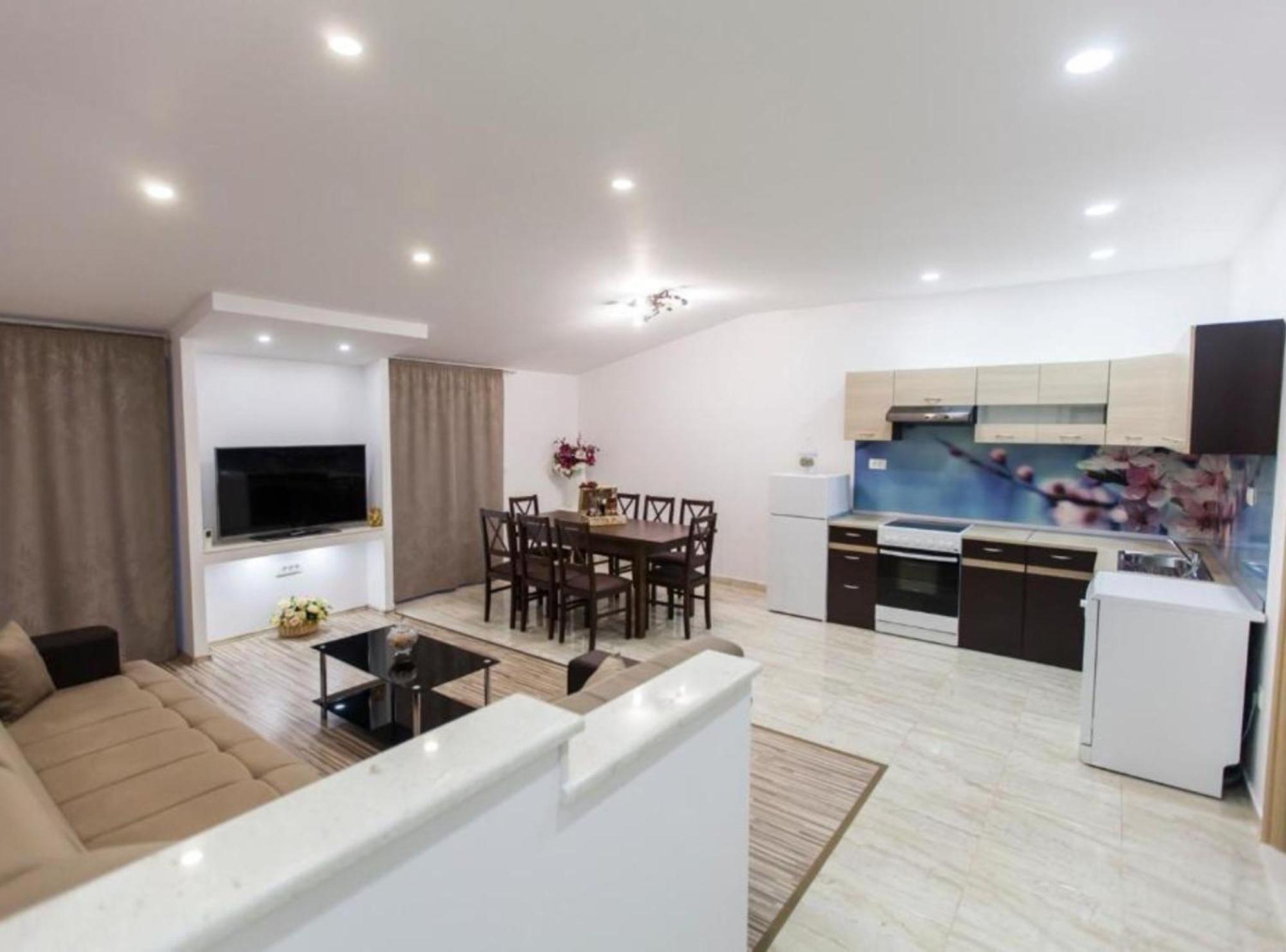 Apartment Dalmatia Kastela Exterior photo