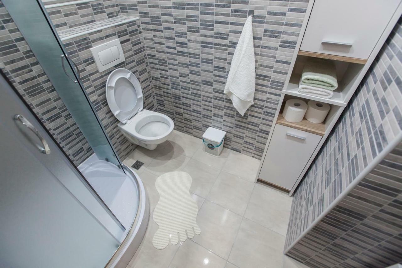 Apartment Dalmatia Kastela Exterior photo